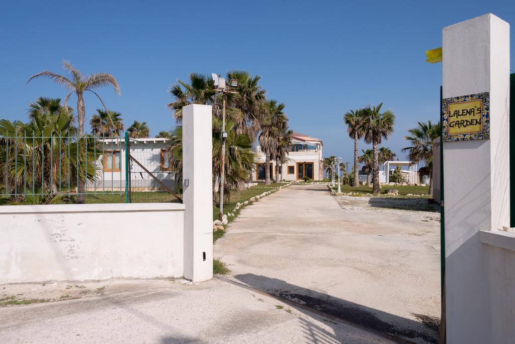 Lalena'S Garden Hotel Portopalo Di Capo Passero Eksteriør billede