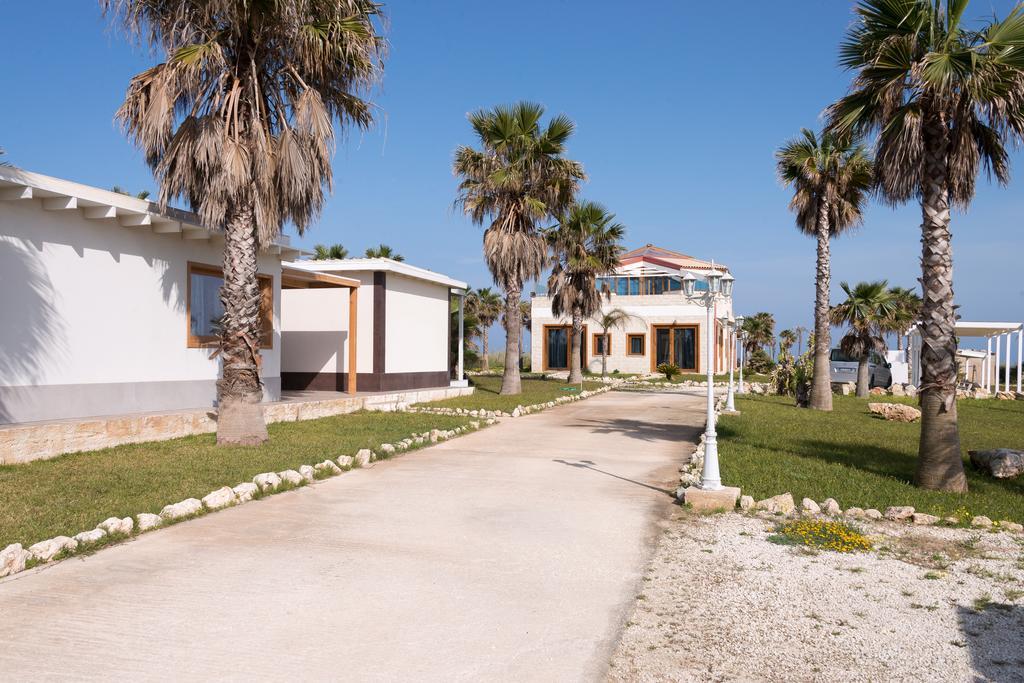 Lalena'S Garden Hotel Portopalo Di Capo Passero Eksteriør billede